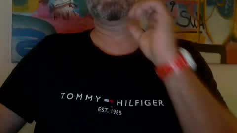 Snapshot of silversurfer10101 chatting on September 12, 7:47 pm silversurfer10101 online show from September 12, 7:47 pm