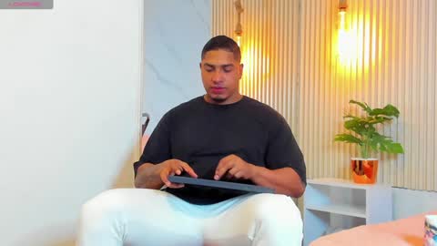 Snapshot of simeone_panda chatting on January 22, 11:56 am simeone_panda online show from January 22, 11:56 am
