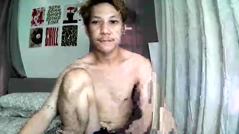 TwinkSimon online show from May 12, 5:16 am