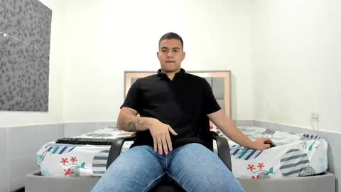 SIMON KELER online show from May 2, 9:56 am