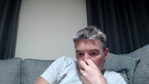 Snapshot of simplelife0 chatting on October 26, 8:00 pm Ricky online show from October 26, 8:00 pm