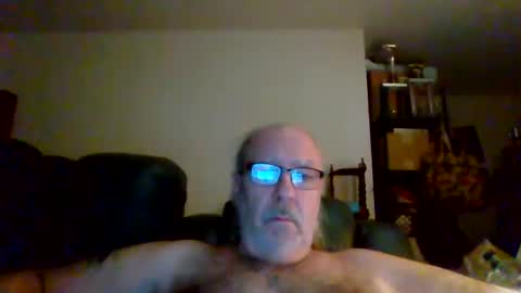 Snapshot of sincere159 chatting on January 6, 12:27 am sincere159 online show from January 6, 12:27 am
