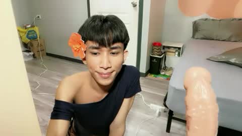 siomairiceee online show from May 9, 8:37 am