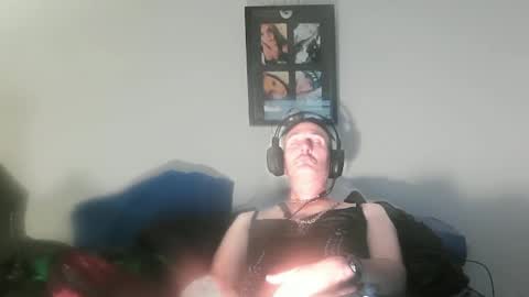 Snapshot of sir__loin411 chatting on March 4, 9:11 pm Sir Loin online show from March 4, 9:11 pm
