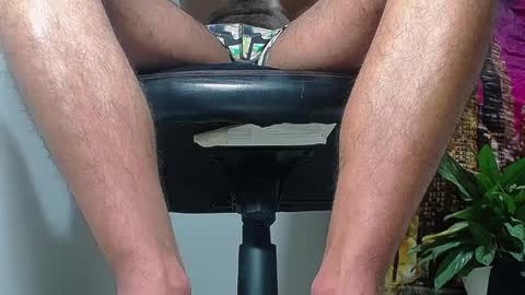 Snapshot of sir_kev66 chatting on December 6, 11:14 pm only foot worshipers here online show from December 6, 11:14 pm