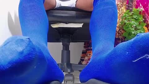 Snapshot of sir_kev66 chatting on January 16, 3:12 am only foot worshipers here online show from January 16, 3:12 am