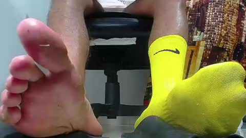 Snapshot of sir_kev66 chatting on January 17, 11:22 pm only foot worshipers here online show from January 17, 11:22 pm