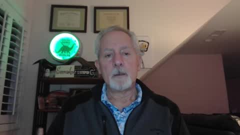 Snapshot of sir_lust_alot chatting on February 17, 3:25 am Don Roberto online show from February 17, 3:25 am