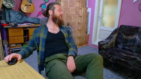 I am The Fourth and only Sir. Pelo online show from April 23, 9:58 am