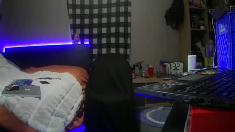 Snapshot of sirarchabalthe3rd chatting on March 11, 2:32 am Danny skiff online show from March 11, 2:32 am