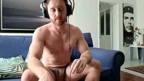 Snapshot of sirgiovanni chatting on September 13, 10:27 am Giovanni online show from September 13, 10:27 am