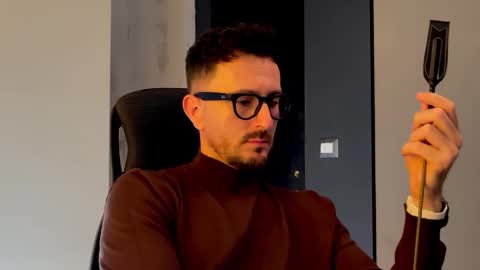 Sir Max online show from November 25, 11:40 pm