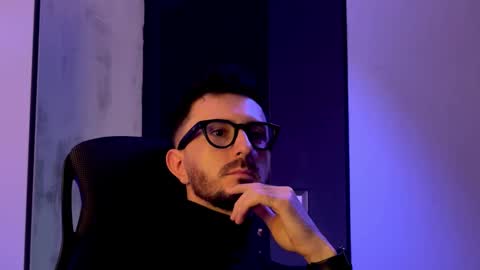 Sir Max online show from October 30, 10:55 pm