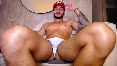 Snapshot of sirs_papi chatting on January 21, 3:49 am Call me papi online show from January 21, 3:49 am