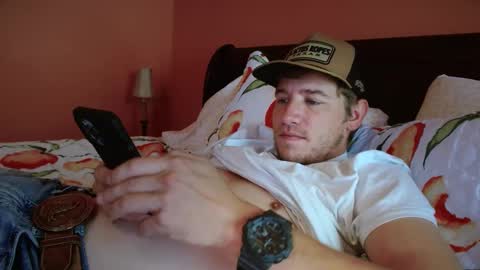 Snapshot of siscohater chatting on October 7, 9:19 pm James online show from October 7, 9:19 pm