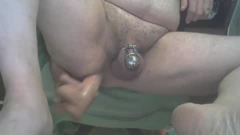 Snapshot of sissybear57 chatting on September 16, 3:07 am Submissive Boi Pussy online show from September 16, 3:07 am