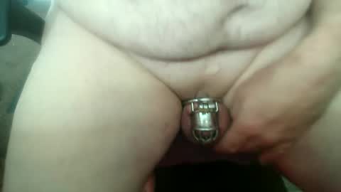 Snapshot of sissybear57 chatting on January 7, 6:14 pm Submissive Boi Pussy online show from January 7, 6:14 pm