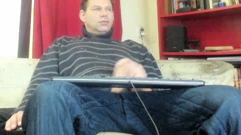 Snapshot of sissyslavepetra chatting on December 29, 12:23 pm Petra online show from December 29, 12:23 pm