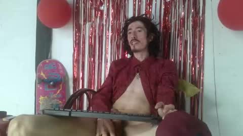 sk8sir online show from February 12, 4:35 pm