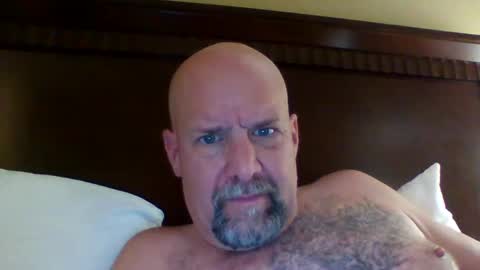 Skeeter online show from December 10, 3:19 am