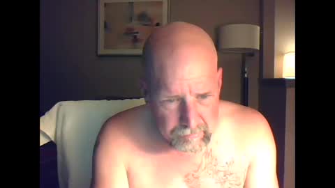 Skeeter online show from January 7, 2:33 am