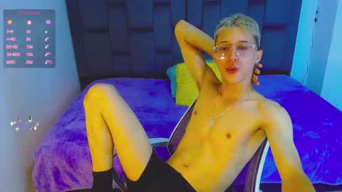 skinny_bigcock20 online show from October 25, 10:22 pm