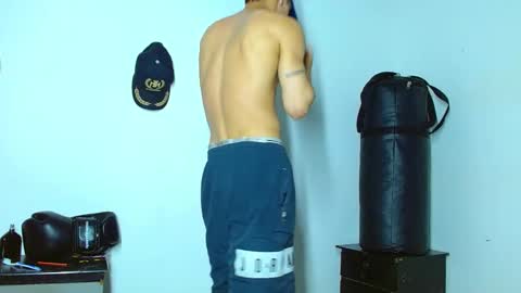 Snapshot of skinny_marked chatting on January 15, 4:25 am skinny marked online show from January 15, 4:25 am