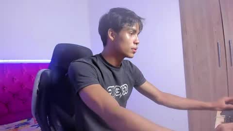 sam online show from April 29, 3:55 am