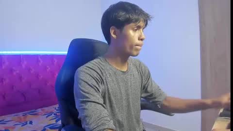 sam online show from April 26, 3:48 am