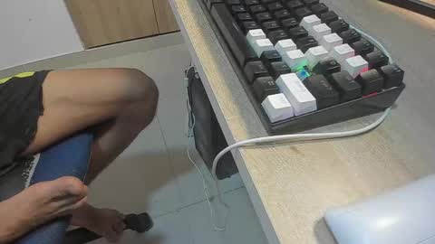 sam online show from April 20, 3:31 am