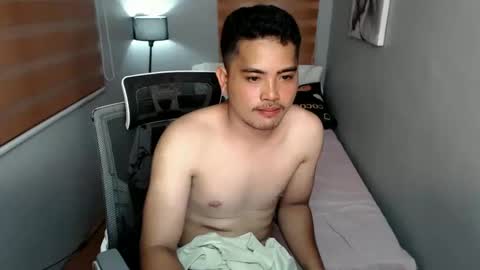 skinnyar online show from January 2, 7:44 am
