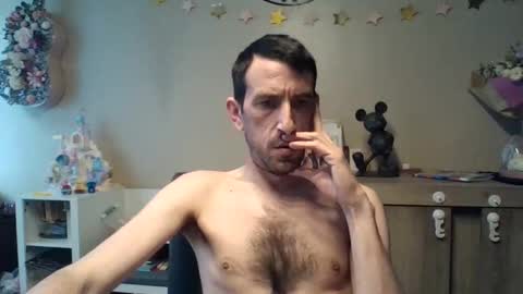 SkinnyBigCock2 online show from April 10, 8:21 am