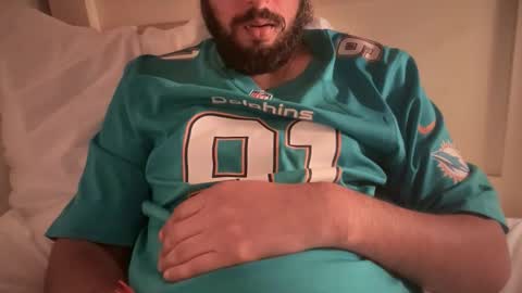 Snapshot of skinnyguyfun chatting on October 7, 8:46 pm skinnyguyfun online show from October 7, 8:46 pm