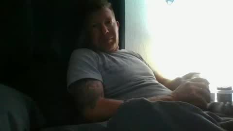Snapshot of skinnymeat858205 chatting on October 10, 4:06 am skinnymeat858205 online show from October 10, 4:06 am