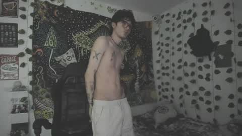 skiny_dann online show from April 20, 2:47 am