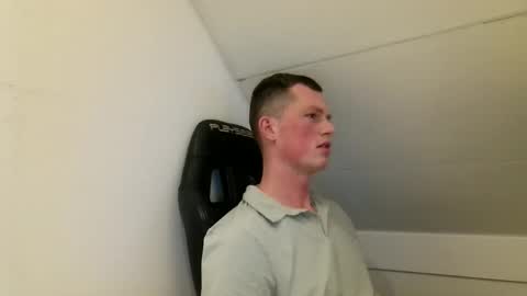 skippyhihi online show from October 16, 8:06 pm