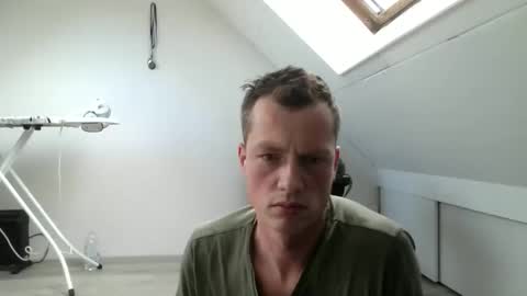 skippyhihi online show from October 28, 2:41 pm