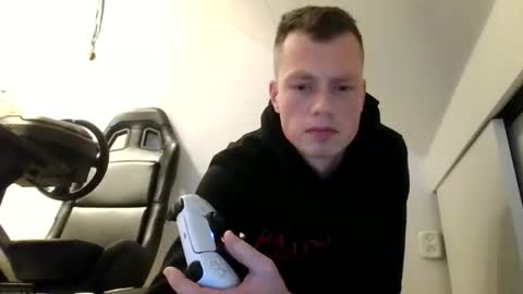 skippyhihi online show from November 2, 9:30 pm