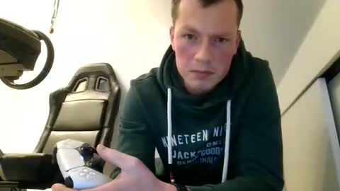 skippyhihi online show from October 30, 8:43 pm