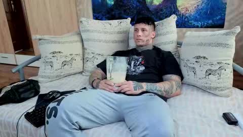 skirlingod online show from September 15, 7:32 am