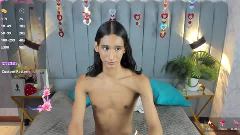 Snapshot of sky_fox_1 chatting on February 9, 4:18 pm STIVEN online show from February 9, 4:18 pm