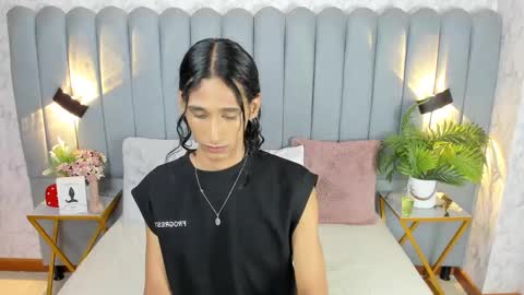 Snapshot of sky_fox_1 chatting on January 7, 12:37 pm STIVEN online show from January 7, 12:37 pm