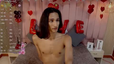 Snapshot of sky_fox_1 chatting on February 17, 12:48 pm STIVEN online show from February 17, 12:48 pm