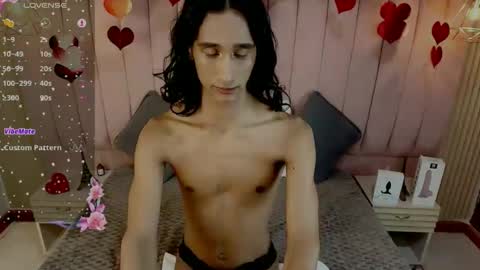 Snapshot of sky_fox_1 chatting on February 21, 1:55 pm STIVEN online show from February 21, 1:55 pm