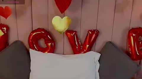 Snapshot of sky_fox_1 chatting on February 20, 12:47 pm STIVEN online show from February 20, 12:47 pm
