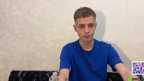 Snapshot of sky_hunter chatting on September 17, 12:50 pm sky_hunter online show from September 17, 12:50 pm