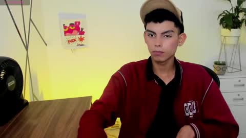 Snapshot of sky_jules chatting on October 12, 4:28 am Daniel online show from October 12, 4:28 am