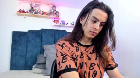 Santiago online show from February 8, 9:36 pm