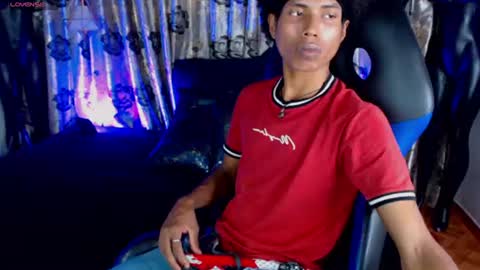 sky_walkerss online show from June 23, 6:55 pm