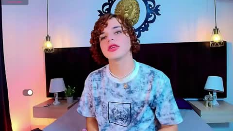 Angel online show from April 25, 7:11 pm